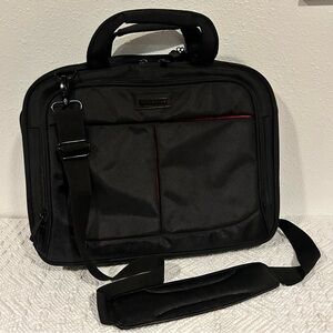 Eco Style Pro Tech Top Load 17” x 13 1/2” x 3 1/4” Tech Bag Laptop Case Carrier